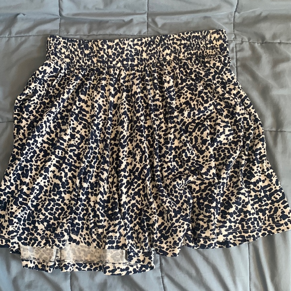 Cream/white skirt with black